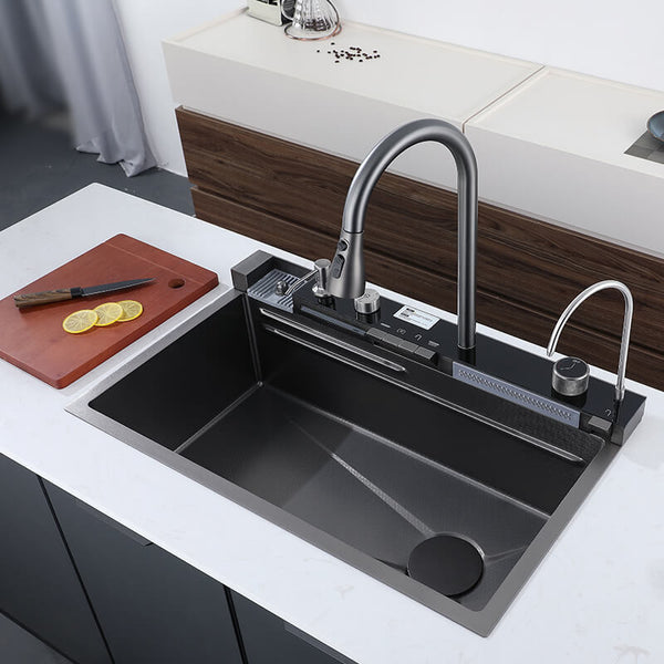 Lavello da cucina di lusso con display digitale e design a cascata